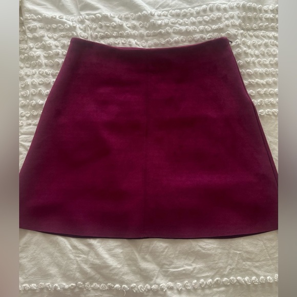 Zara Cherry Red/Wine color Suede Skirt Soft - Picture 2 of 8